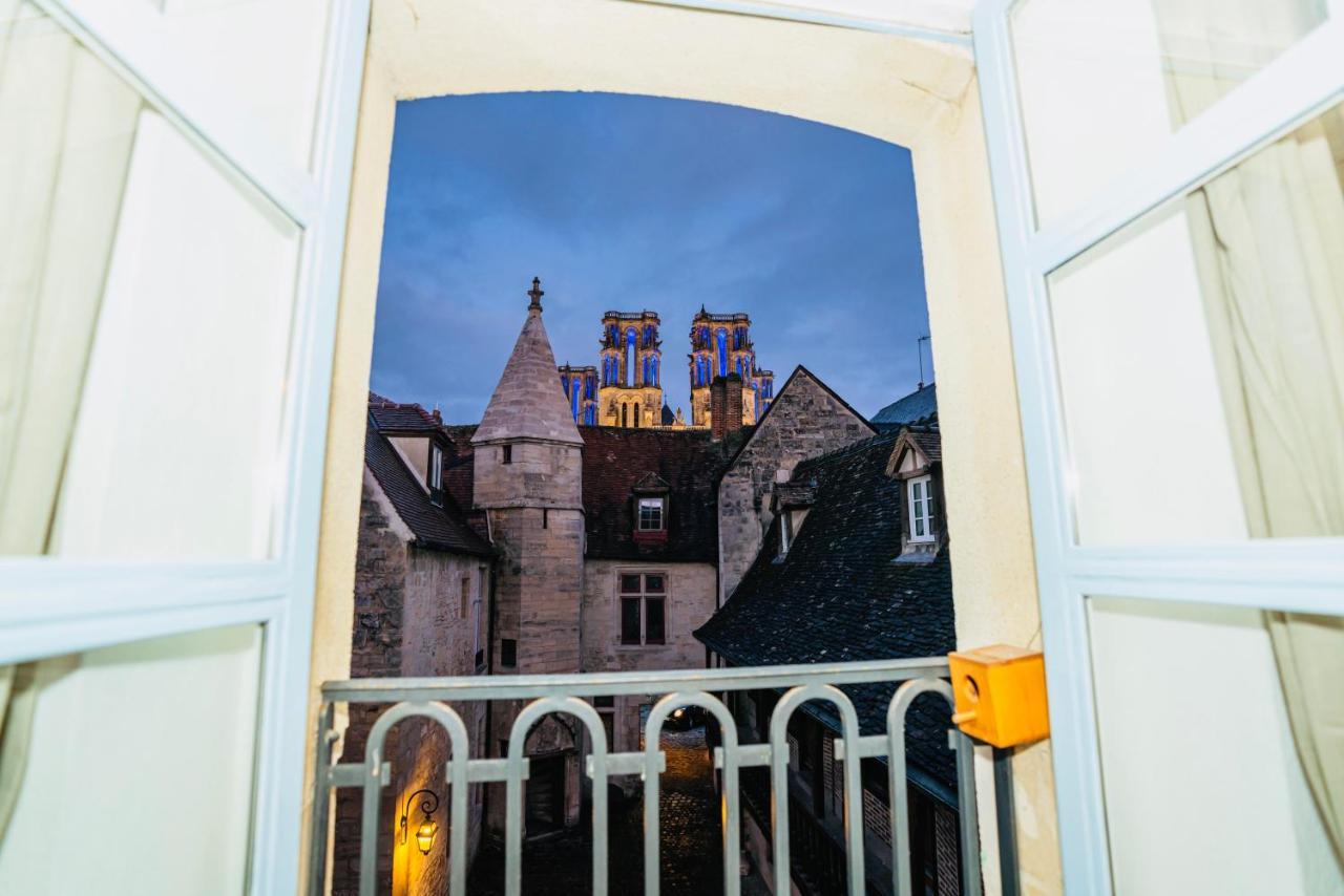 Nid Douillet La Cour Du Dauphin, Vue Cathedrale Imprenable Apartment Laon Luaran gambar