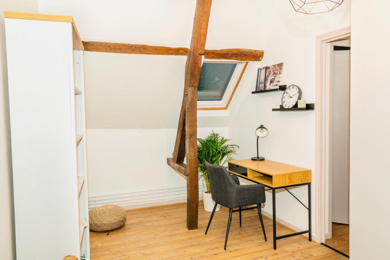 Nid Douillet La Cour Du Dauphin, Vue Cathedrale Imprenable Apartment Laon Luaran gambar